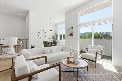 Photo of 12078 Guerin Street #407, Studio City, CA 91604 (MLS # SR26051433)