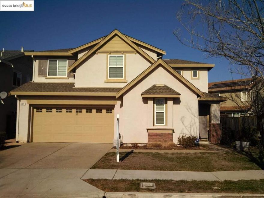 SPACIOUS 4 BED 3 BTH HOME IN DESIRABLE BRENTWOOD NEIGHBORHOOD!  LOTS OF STORAGE, LARGE BACKYARD, CUSTOM BUILT INS- DON'T WAIT TO SEE THIS HOUSE!  GO GO GO