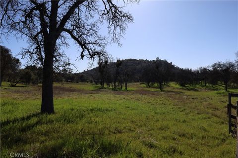 Photo of 0 Douglas Road, Coarsegold, CA 93614 (MLS # FR26032945)