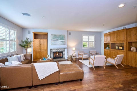 Tiny photo for 415 Caliente Way, Oxnard, CA 93036 (MLS # V1-37885)