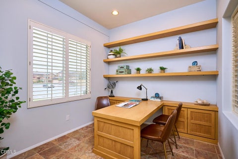 Tiny photo for 415 Caliente Way, Oxnard, CA 93036 (MLS # V1-37885)