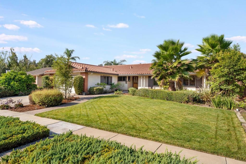 5819 Vargas Court