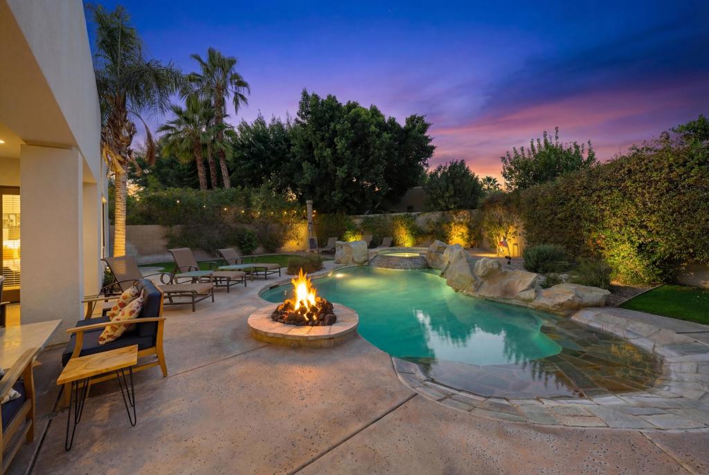 81084 Falling Leaf Court