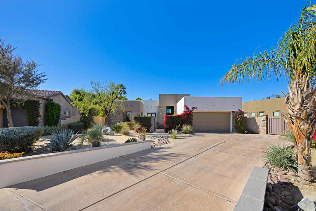 81084 Falling Leaf Court