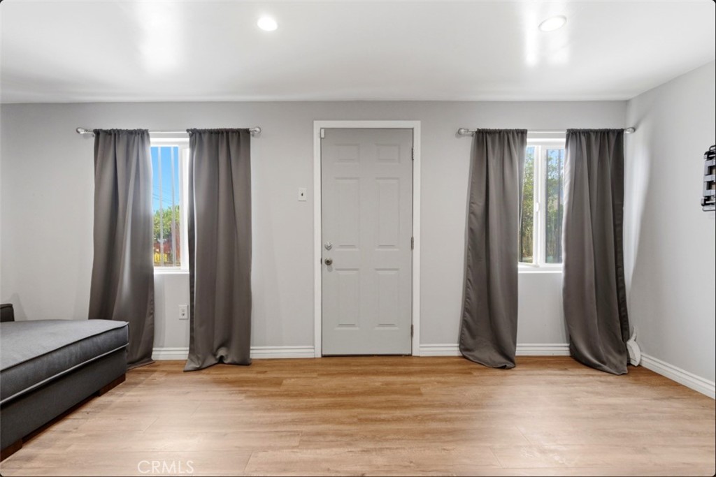 261 S Muscott