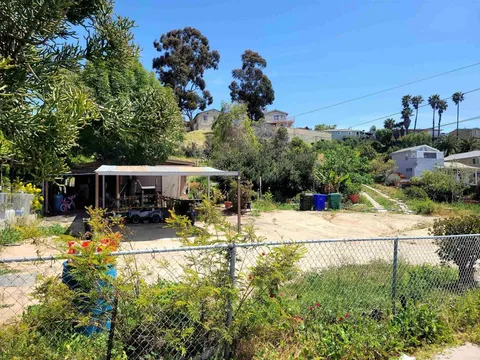 855 Winston Drive, San Diego, CA 92114 - #: PTP2502965