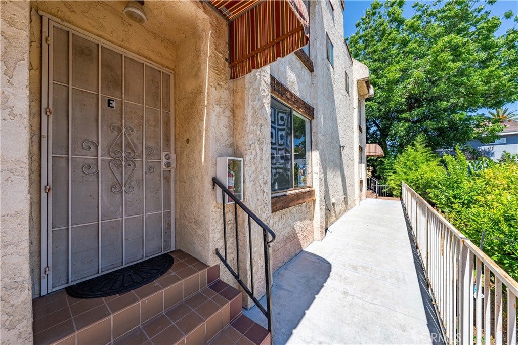 1420 S 5th Street E, Alhambra CA 91803
