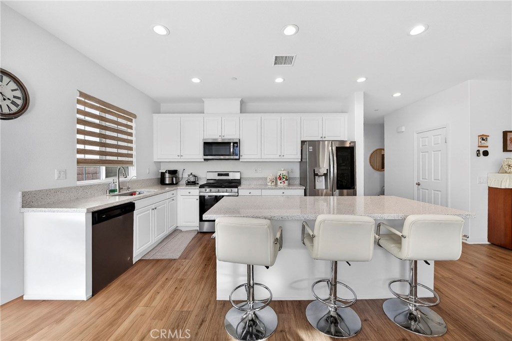 3322 S Primerose Drive