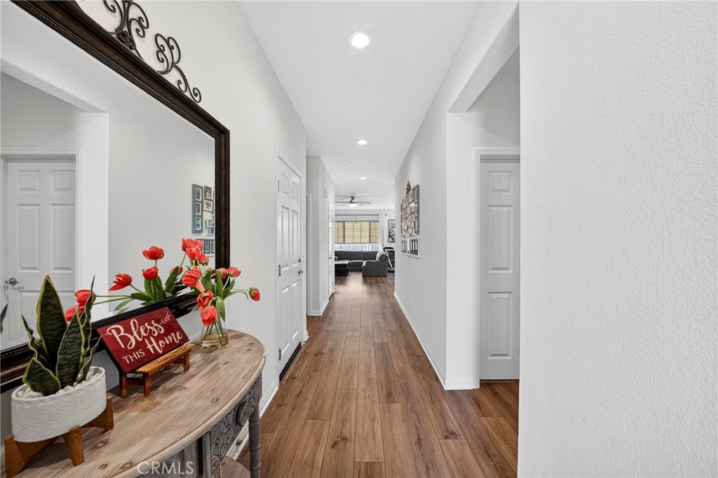 3322 S Primerose Drive