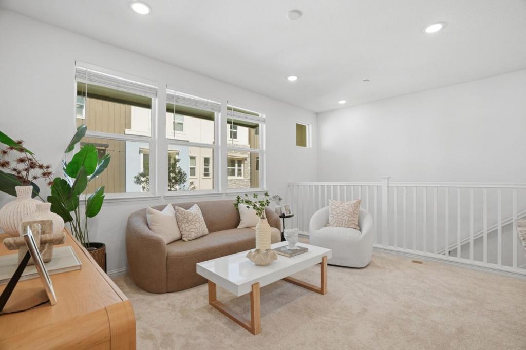 2082 Mahuron Circle