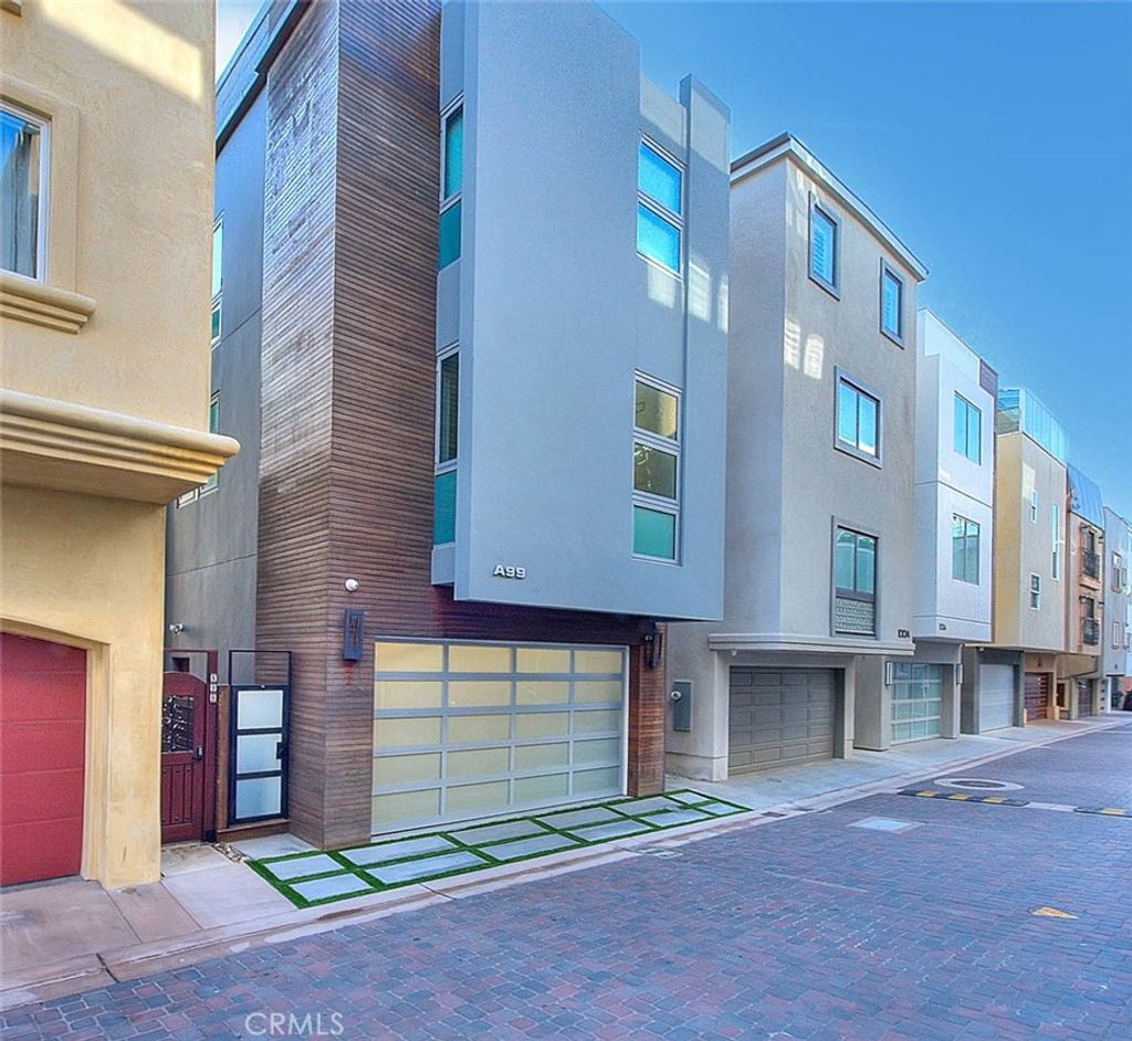 Photo of 99 A Surfside, Surfside, CA 90743 (MLS # CV26025098)