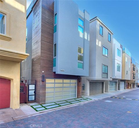 Photo of 99 A Surfside, Surfside, CA 90743 (MLS # CV26025098)