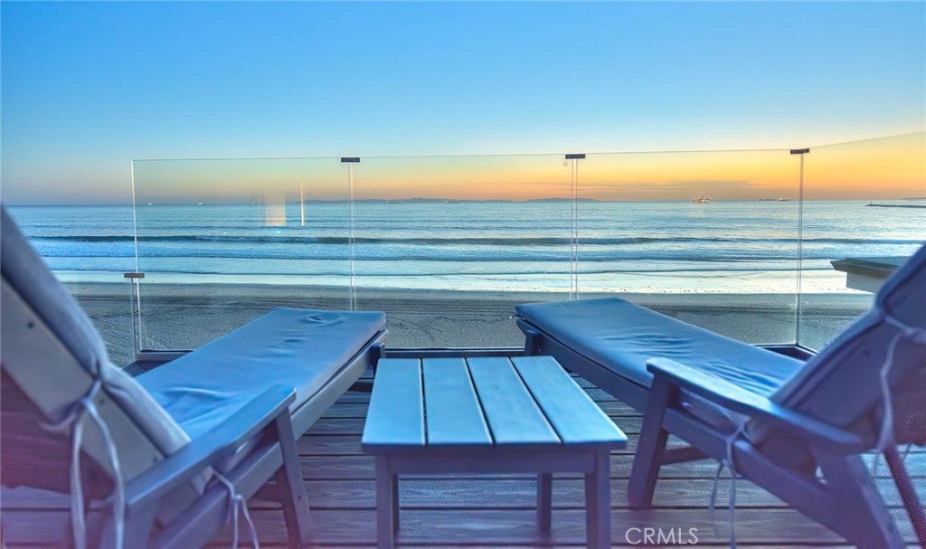 99 A Surfside