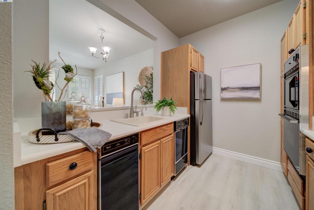ROSSMOOR - Residential