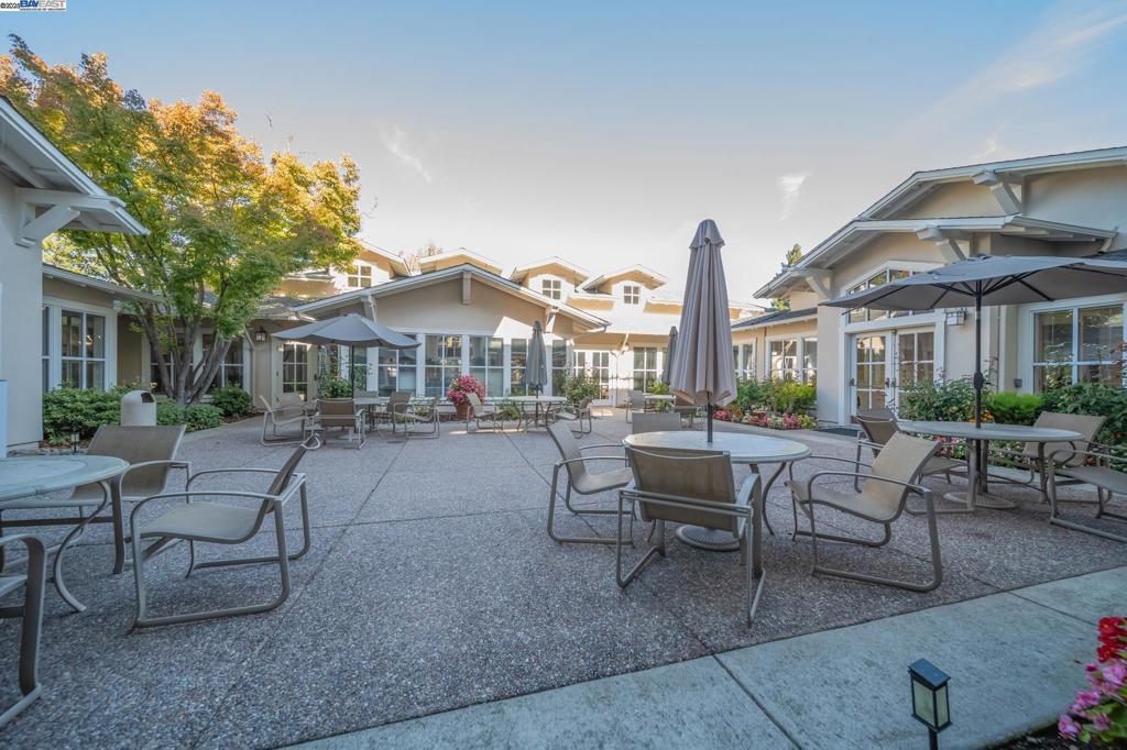 ROSSMOOR - Residential