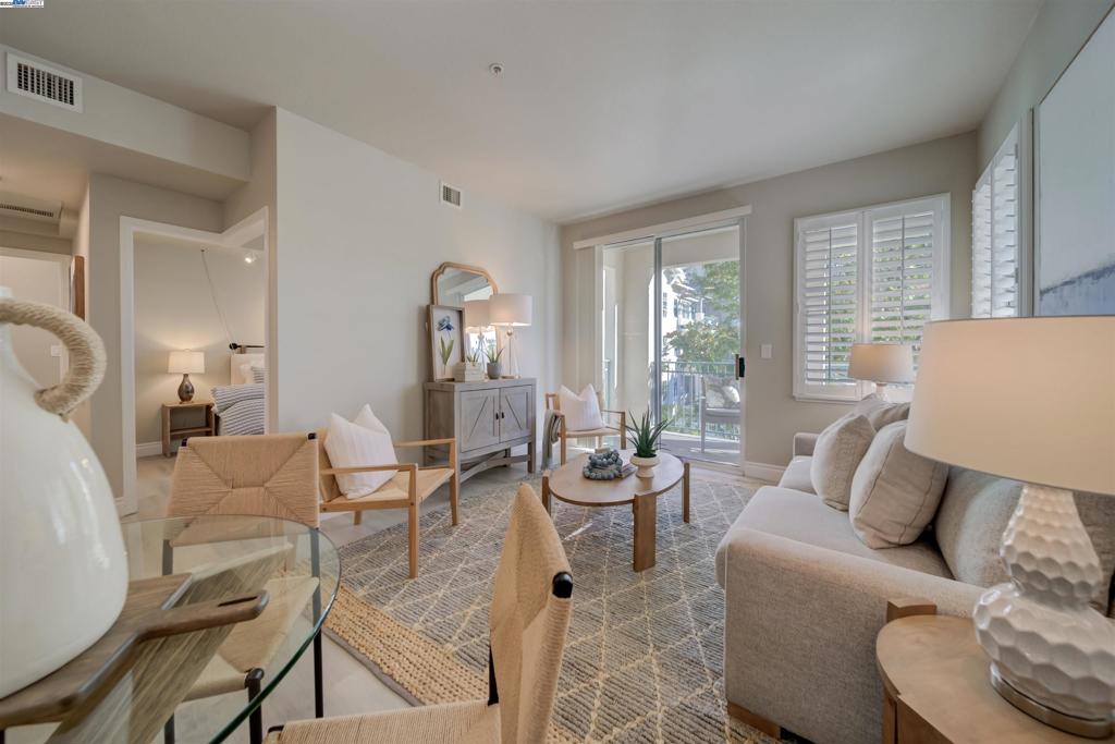ROSSMOOR - Residential
