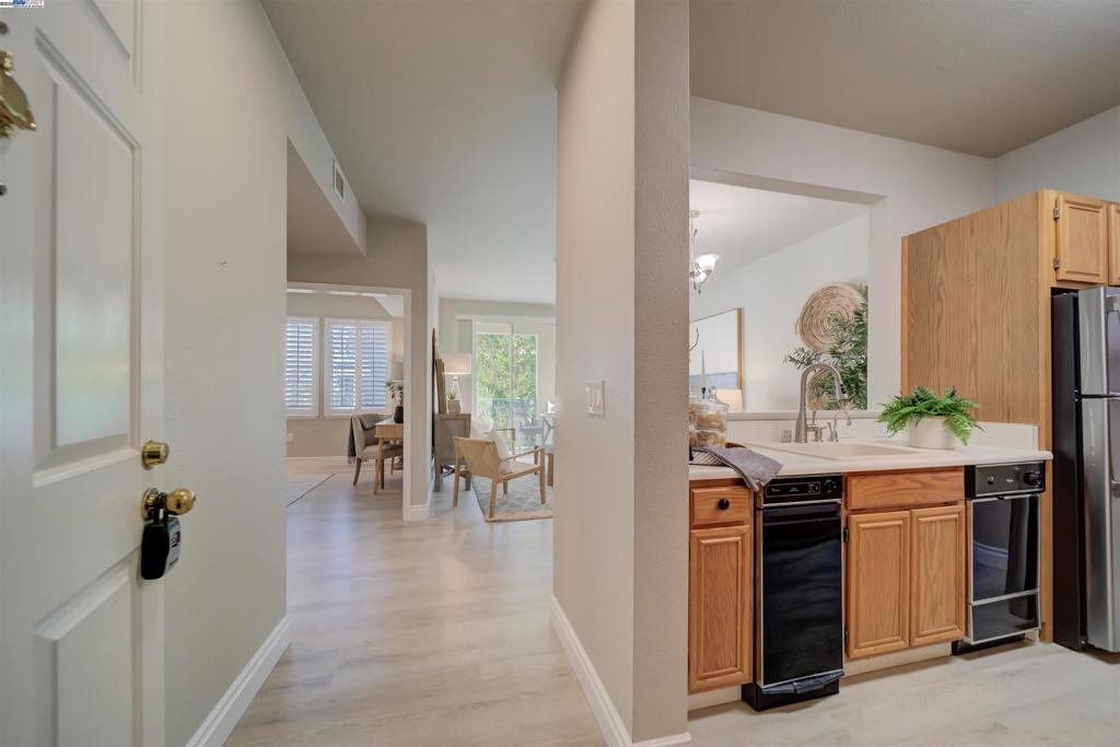 ROSSMOOR - Residential