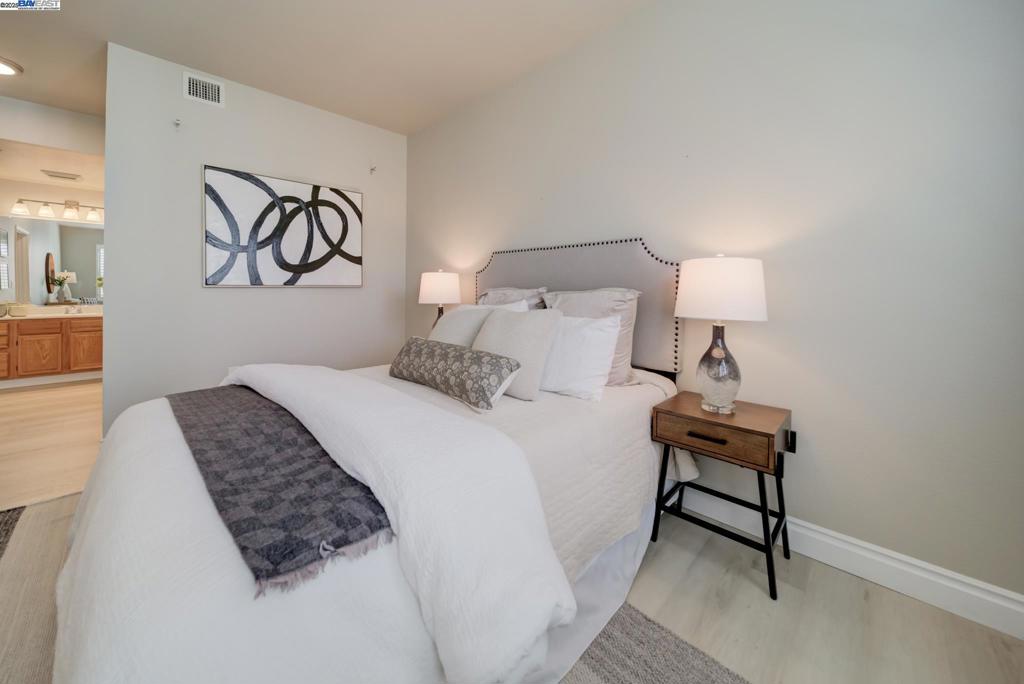ROSSMOOR - Residential
