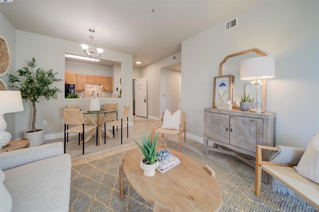 ROSSMOOR - Residential