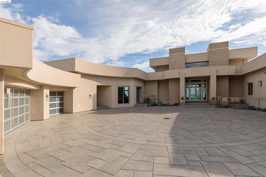 13367 Campus Dr.