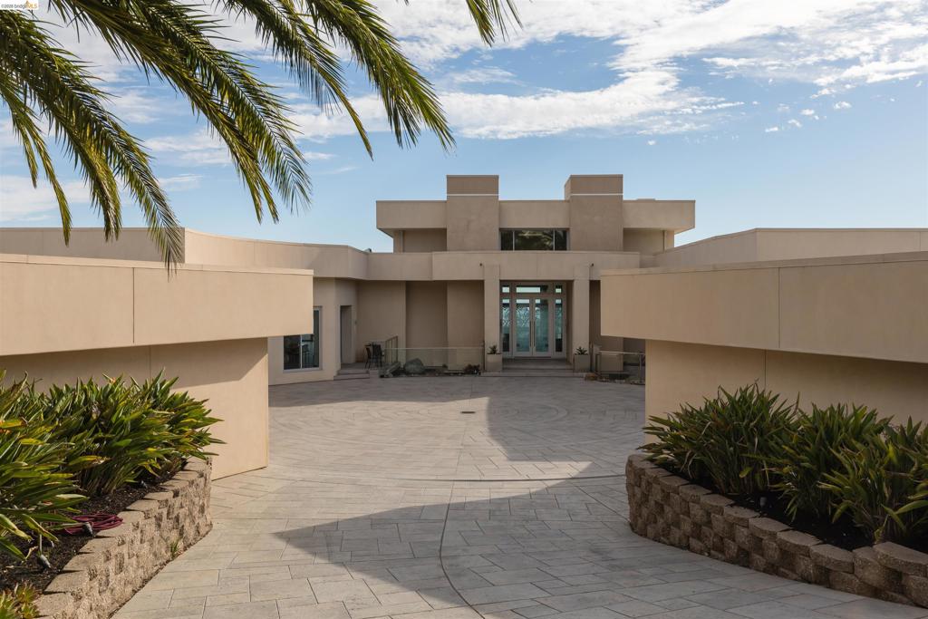 13367 Campus Dr.