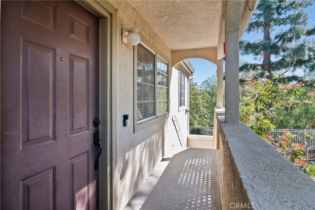 Photo of 1195 Fitzgerald Rd #G, Simi Valley, CA 93065 (MLS # SR26058176)