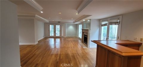 448 N. Oakhurst Dr. 1 Beverly Hills CA 90210