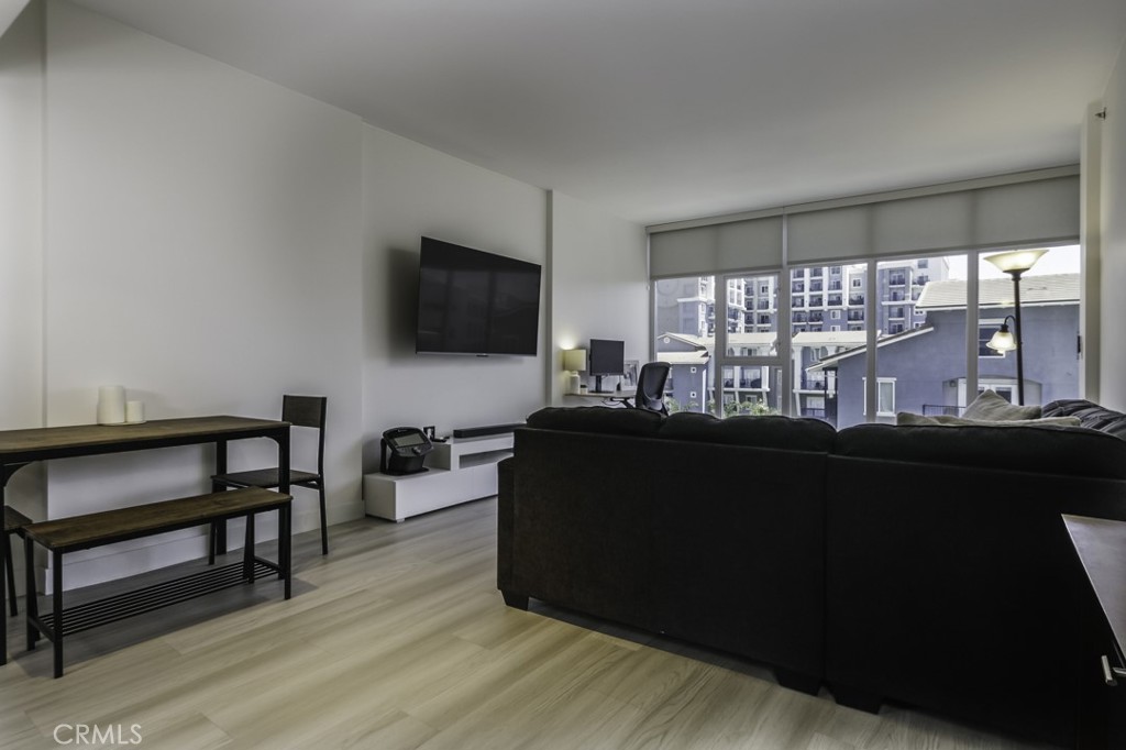 411 W Seaside Way 402