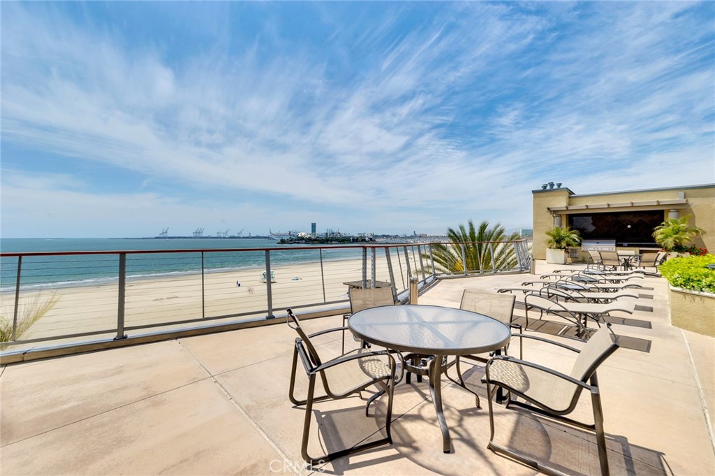 Alamitos Beach (AB) - Residential Lease