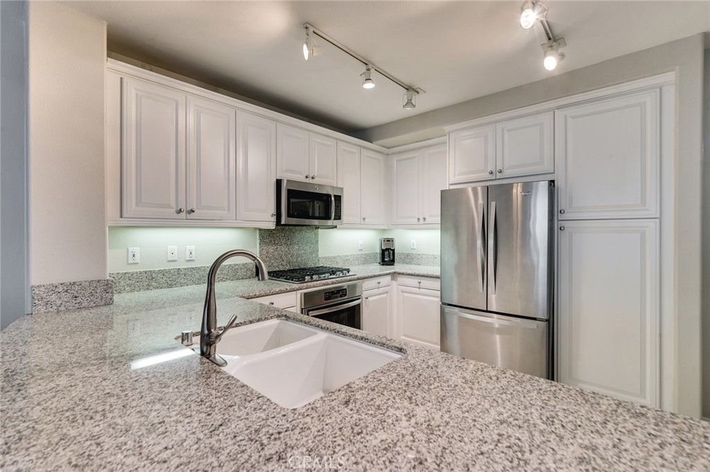 Alamitos Beach (AB) - Residential Lease