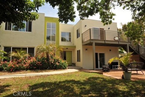 Photo of 1707 Hygeia Avenue, Encinitas, CA 92024 (MLS # SW25217864) Photo of 1707 Hygeia Avenue, Encinitas, CA 92024 (MLS # SW25217864)