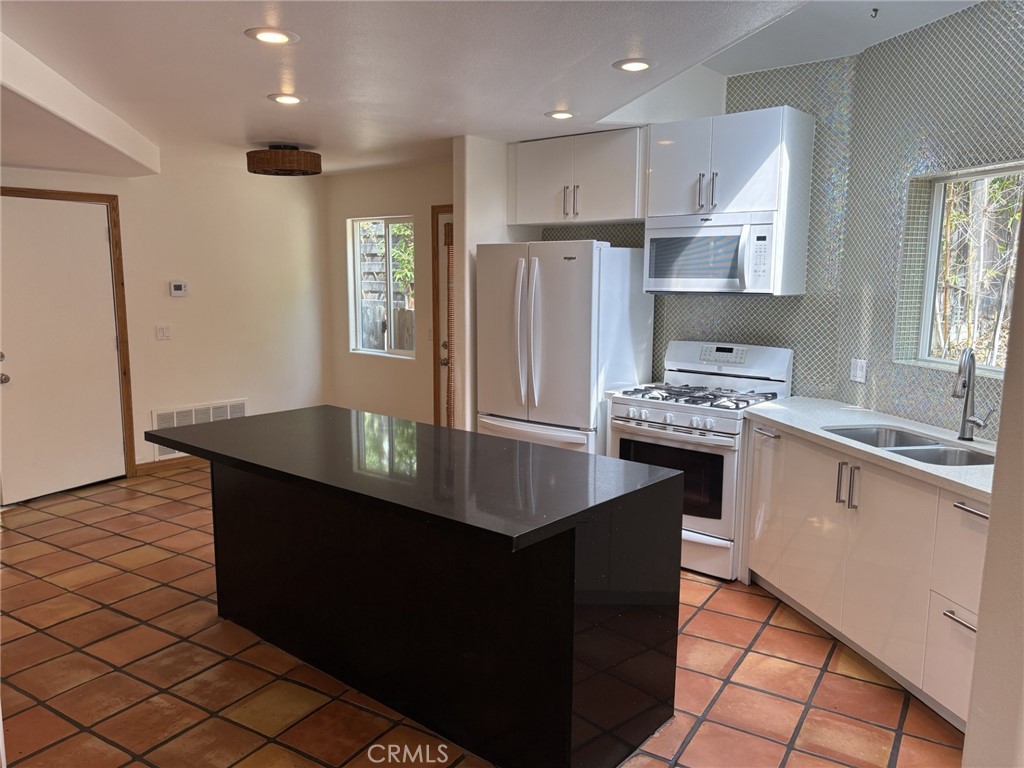 Encinitas - Residential Lease