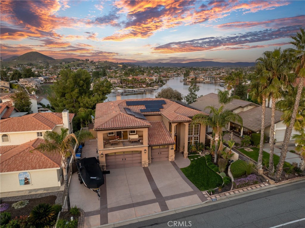 22430 Canyon Lake Drive S