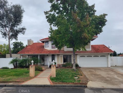 20734 Como Wildomar CA 92595