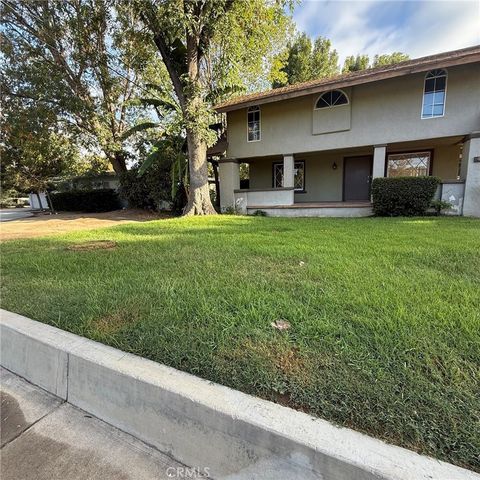 Photo of 4749 Bandini, Riverside, CA 92506 (MLS # CV25235327) Photo of 4749 Bandini, Riverside, CA 92506 (MLS # CV25235327)