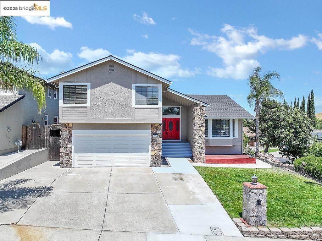 listing image 130724605531102609339