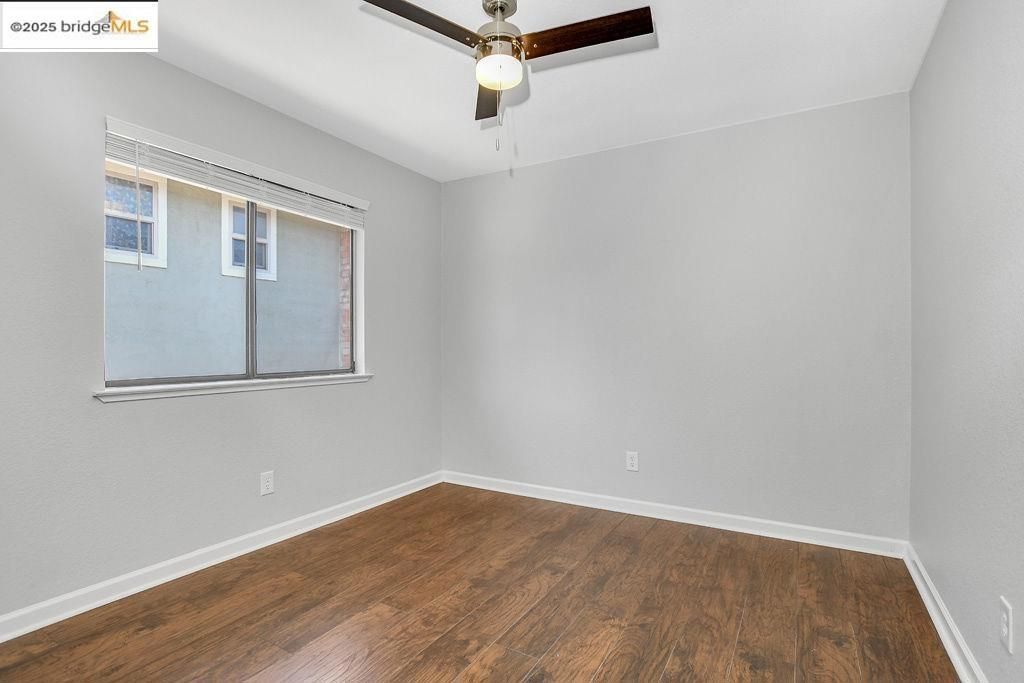listing image 130720187034416253095