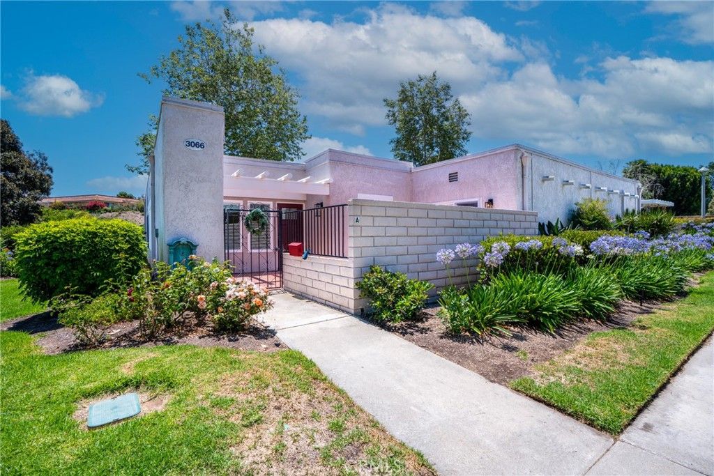 Photo of 3066 Via Serena S #A, Laguna Woods, CA 92637 (MLS # OC25272460)