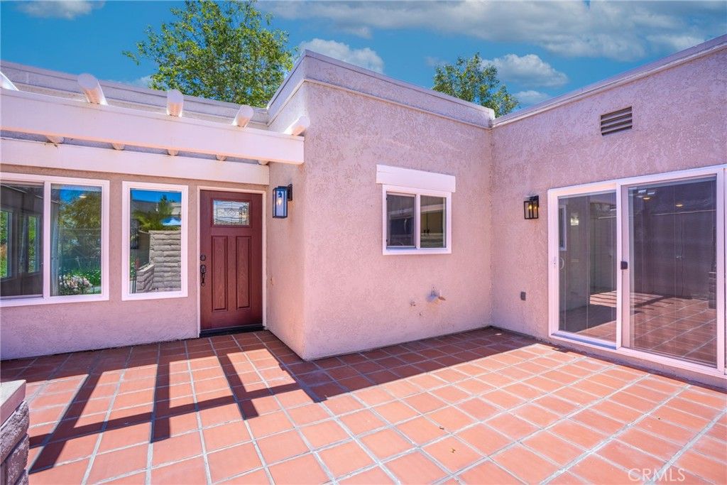 Photo of 3066 Via Serena S #A, Laguna Woods, CA 92637 (MLS # OC25272460)