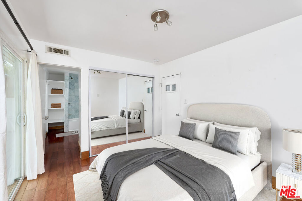 1141 Cabrillo Avenue