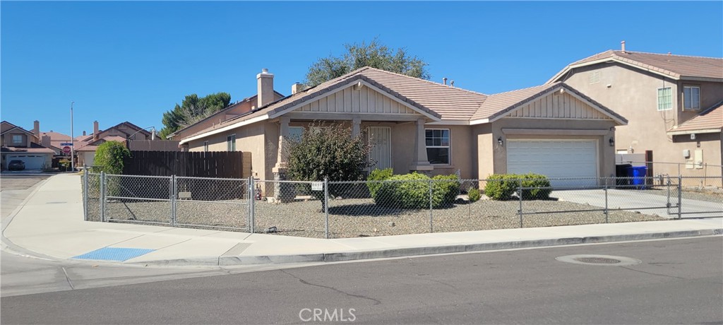 12814 Hawks Hill Street