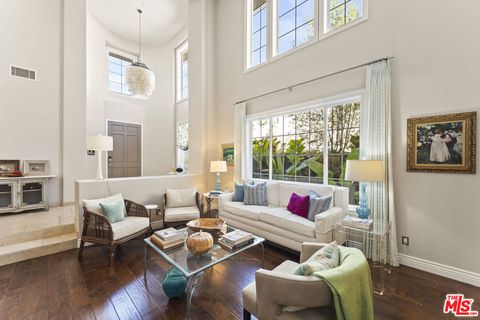 6738 Andover Lane Los Angeles CA 90045