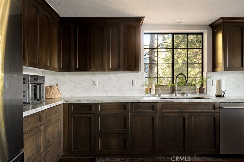 Arrowhead Woods (AWHW) - Residential