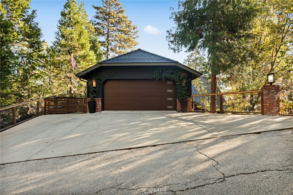 Arrowhead Woods (AWHW) - Residential