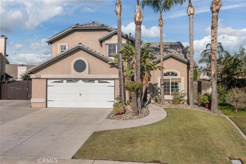 Photo of 4927 Sanderling Ln, Bakersfield, CA 93312 (MLS # SR26074392)