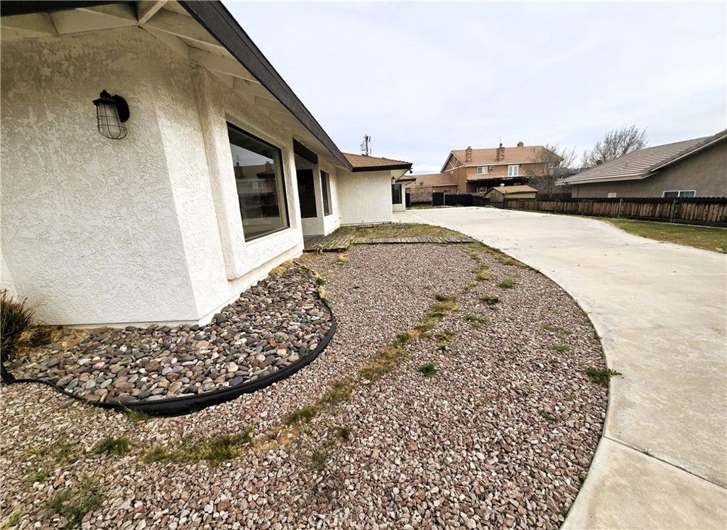 Photo of 13809 Titonka, Apple Valley, CA 92307 (MLS # SW26056149)