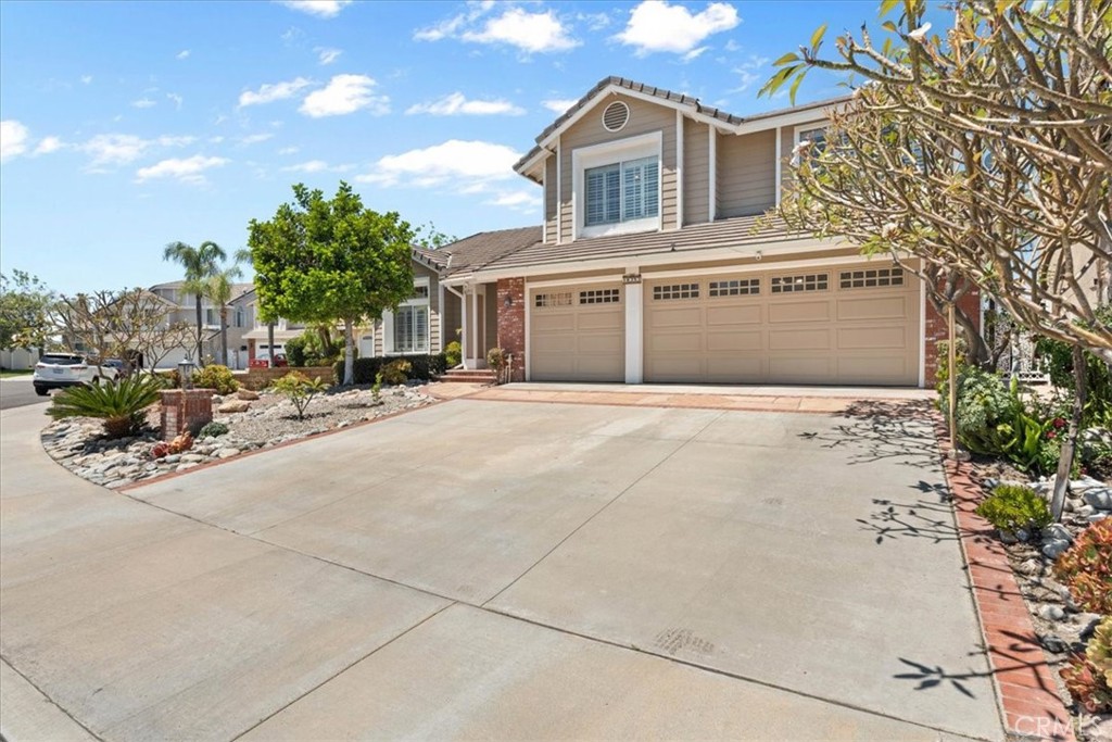 16353 E Peak Court