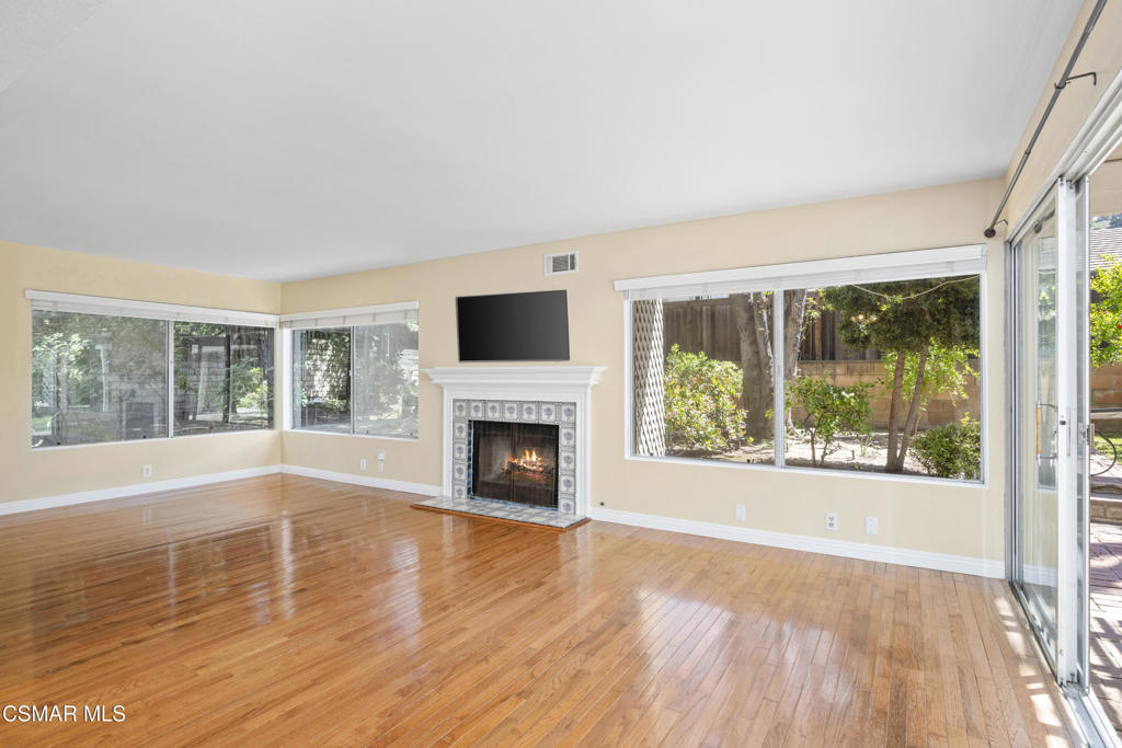 3036 E Adirondack Court