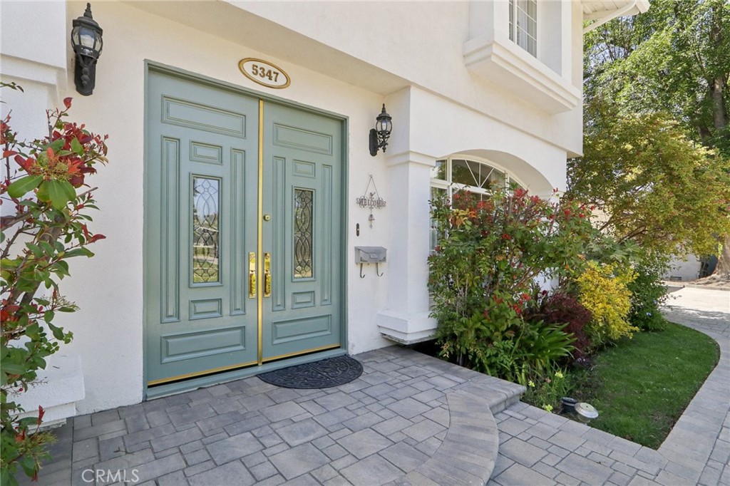 5347 Hinton Avenue