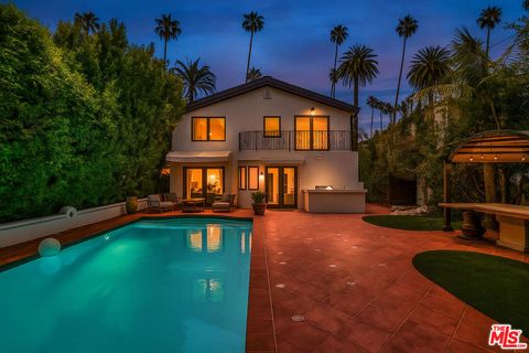 Photo of 209 N Doheny Drive, Beverly Hills, CA 90211 (MLS # 26671405)